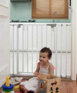 Cua Chan Cau Thang Yanis Khong Khoan Tuong (4)